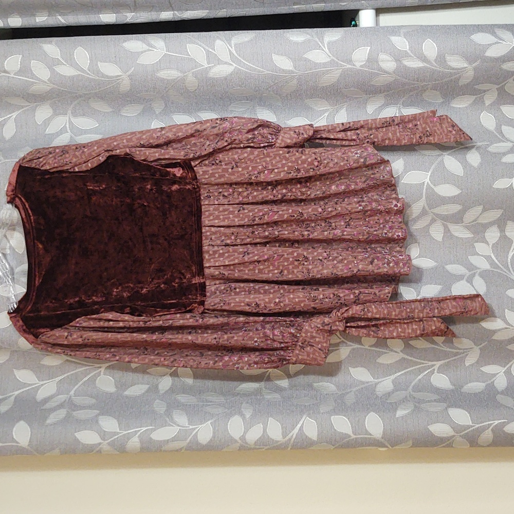 Ivy Jane Velvet and Chiffon Women's Top size L - Picture 6 of 10